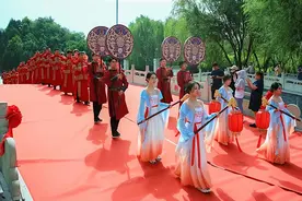高甜来“囍”！襄垣县举行中式集体婚礼图片