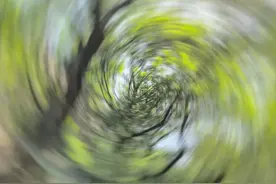眩晕门诊统计的头晕病因前3名，让人意想不到图片