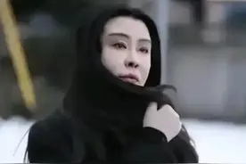 58岁王祖贤开店，面相大变，仍单身无娃！艾灸馆被曝1小时上千元图片
