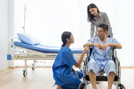 白天住院晚上回家，医保能报销！已经开始实行！图片