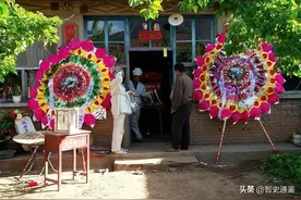 父母走之后，我和小妹就没再回过娘家，今年过年大哥突然打来电话图片