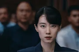 点映就是第一！没想到，37岁张小斐会以这种方式，打出一副王炸图片