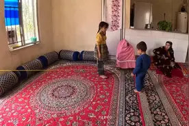 卡迪尔再次作恶！米娜郊外辛苦劳作，孩子们渴望母爱图片