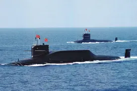 解放军核潜艇靠近澎湖，浮出水面不怕曝光，台当局又想对号入座图片