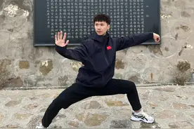 年轻人热练太极剑少林拳 中式健身也很潮图片