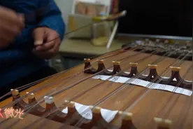 用碗奏乐、树叶作画，荆州有位宝藏姨爹！图片