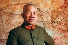 1955年，被公认军衔授低的三位开国将军，都是什么原因导致的？图片