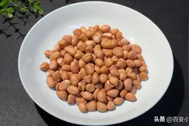 96岁老中医吃了50年的花生养生做法，不煮不炸也不炒，越吃越年轻图片