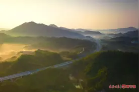 高速公路通行费减半！周末来广西旅游可享优惠图片