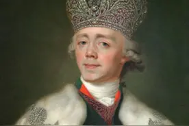 1796年，叶卡捷琳娜二世驾崩，儿子狠狠报复，将她和最恨的人合葬图片