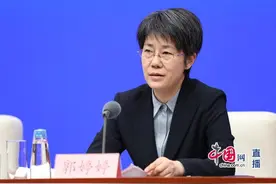 财政部：本专科生国家奖学金奖励标准提高到每年1万元图片