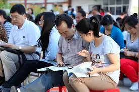 我没说过这句话，张雪峰否认建议普通家庭不要学医，不可一概而论图片
