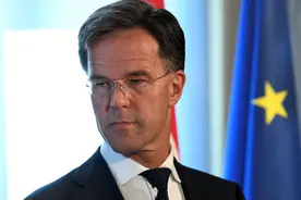 荷兰首相在中国暗示“苦衷”：对华管制光刻机，真不是我们想干的图片