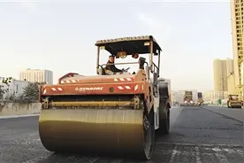 民生工程晒进度｜南阳市明山路新建道路进入沥青摊铺阶段图片