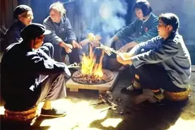 冬日的农村：那些年我们一起烤过的火图片