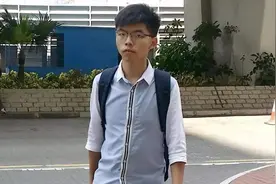 “港独”黄之锋：分裂国家终受惩罚，21年父母弃子带胞弟逃离香港图片