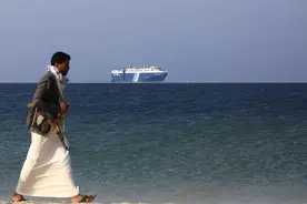 光脚不怕穿鞋！胡塞武装敢于与美国为首联军斗法，美陷入两难境地图片