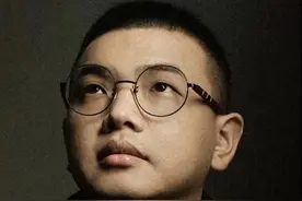 卢克文评论，为啥胖猫事件影响这么大，谁是谭竹？商家发空包对吗图片