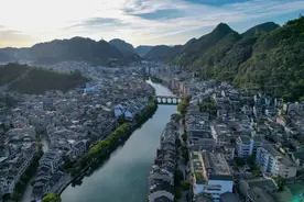 贵州与广西交界有个州，风景秀丽民风淳朴，被评中国十佳魅力城市图片