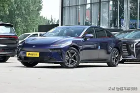 新车 | 13.16万元起售，东风奕派eπ008/eπ007最新限时购车优惠图片