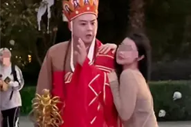 成都欢乐谷“唐僧”走红，本人回应：给自己演技打6分图片
