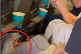 空姐“拉偏架”？国泰航班上香港夫妻骚扰歧视内地女子一事闹大了！官方正式道歉并永久拉黑这俩人！图片