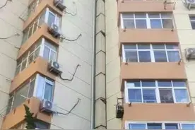 市北区四方街道：拆除废弃烟囱，助推楼院改造图片