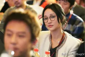 陈坤的儿子已成年，容貌开始显现母亲的基因，像谁可以认得出吗？图片