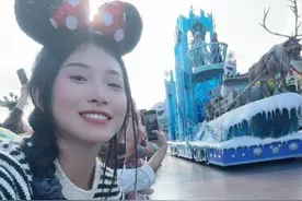 吴艳妮度假一身行头近6万尽显奢华！林雨薇苦练本领力争历史第一图片