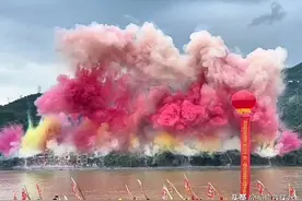 再谈湖南沅陵赛区龙舟赛，主持人只会干嚎长时间冷场，直播观感差图片