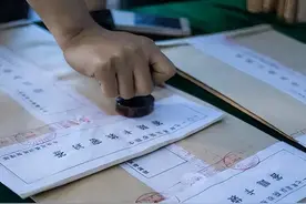 每年的高考试卷，为何要在监狱中，由犯人印刷？其实国家用心良苦图片