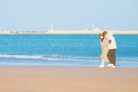 冬日海景 别样浪漫图片