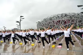 喜迎盛世 全民健身为健康护航为幸福添彩图片