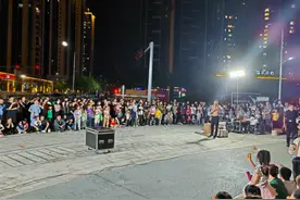 注意！深圳多地出现“马戏团表演”，大家不要上当受骗！图片