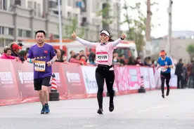 “三顶”跑法，中年人无伤跑步的一点心得！图片