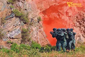 沉浸式感受武警特战队员“魔鬼周”训练图片
