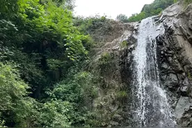 西安人，去爬山！秦岭小众嬉水徒步路线，公交可达，拥抱大自然！图片