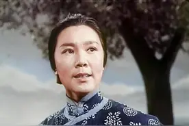 “阿庆嫂”扮演者洪雪飞，只因“贪心”撒了一个谎，53岁命丧沙漠图片