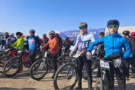 2024 “龙腾百湖”鹿源春杯大庆自行车冰雪越野山地自行车赛鸣枪开赛图片