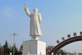 南街村，小岗村，两村对比，比什么，你喜欢哪一个村？图片