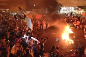 以爆发加沙战争以来最大规模抗议，当天示威人数超15万人图片