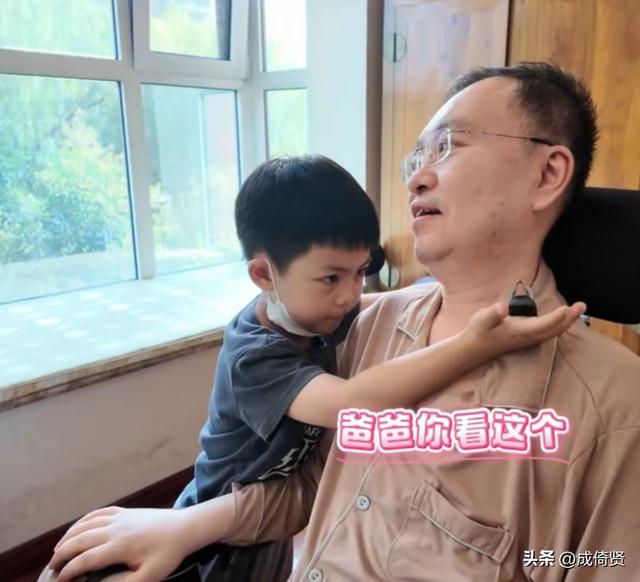 47岁蔡磊做客央视专访，病症步入终末期，为儿子留了“特殊礼物”