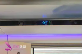 小圆点有啥作用？揭秘高铁座位指示灯的“色彩密码”图片