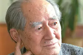 78岁陷入黄昏恋，82岁跳楼自杀，一代文豪的死因究竟是什么？图片