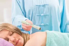 艾灸后身体出现3个异常，需重视，这或说明艾灸伤阴了，要调理！图片