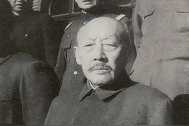 奉军的二把手张作相，甘愿把帅位让给张学良，坦言敢打张学良耳光图片