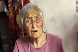 80岁徐姥姥太累了，日渐消瘦强撑着挣钱，为了成成强颜欢笑太无奈图片