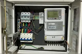 行风帮你问丨市民反映万达商街物业公司不予办理商户电力增容业务！图片