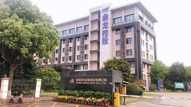 日本要慌了？中国首条100%自主可控的，高端光刻胶生产线投产