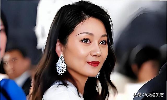 不查不知道，一查吓一跳！44 岁的陈婷，私下生活远比想象中更壕